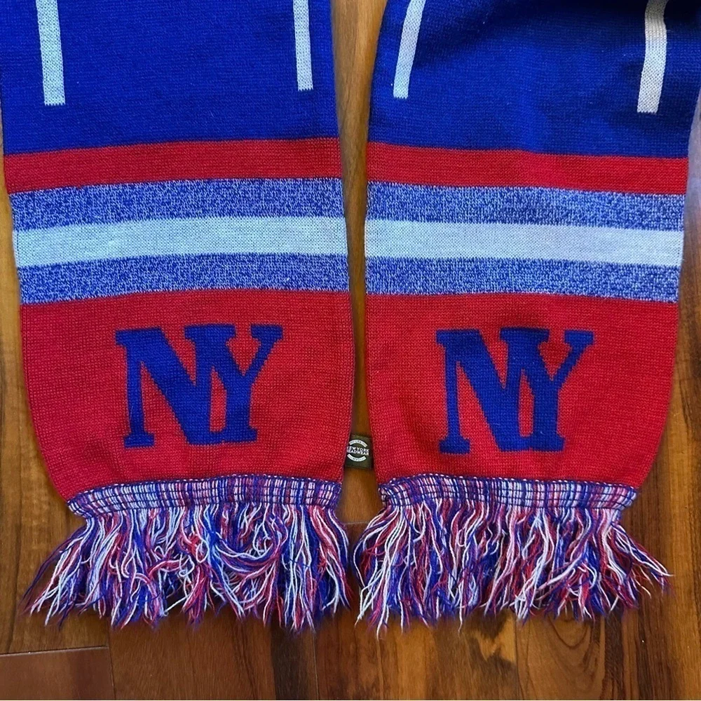 New York Giants Themed Knit Scarf